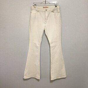 NWT Robert Graham White Tessa Flared Leg Jeans Size 8